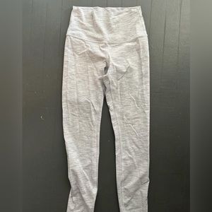 Lululemon leggings 
Good condition 
Small stain but not noticeable